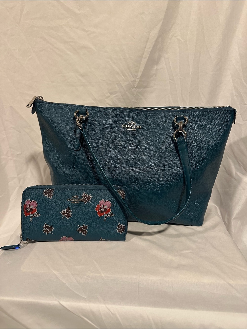 Coach Crossgrain Glitter Leather Ava Tote AND Coach Leaf/Wildflower wallet